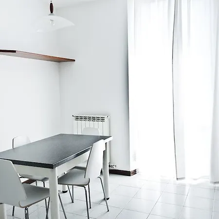 Temporary Navigli 公寓 *